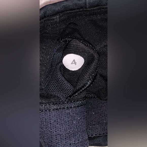 Lululemon sports bra - Picture 4 of 4